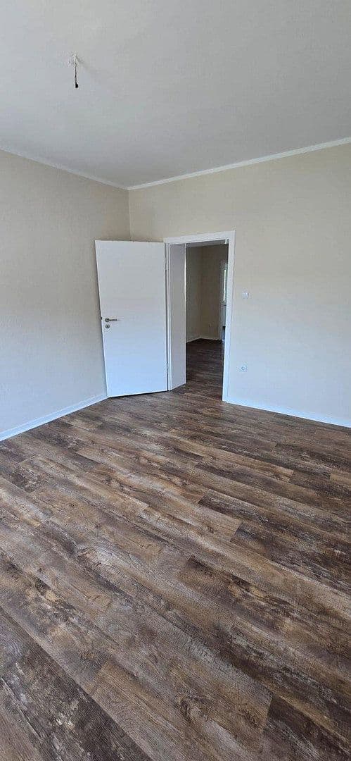 Pronájem bytu 3+1 65 m², Hobeisenstr., Essen, Severní Porýní-Vestfálsko Pronájem bytu 3+1 65 m², Hobeisenstr., Essen, Severní Porýní-Vestfálsko
