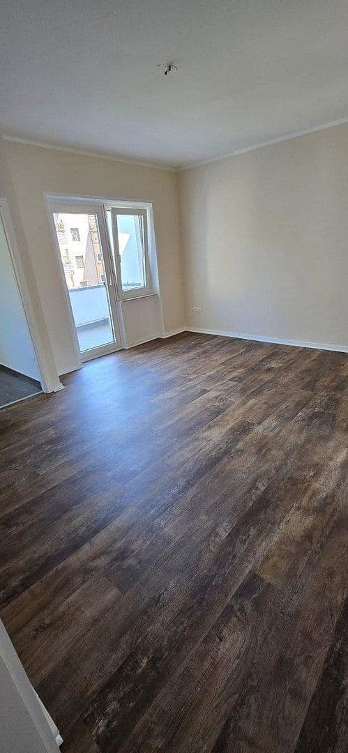 Pronájem bytu 3+1 65 m², Hobeisenstr., Essen, Severní Porýní-Vestfálsko Pronájem bytu 3+1 65 m², Hobeisenstr., Essen, Severní Porýní-Vestfálsko