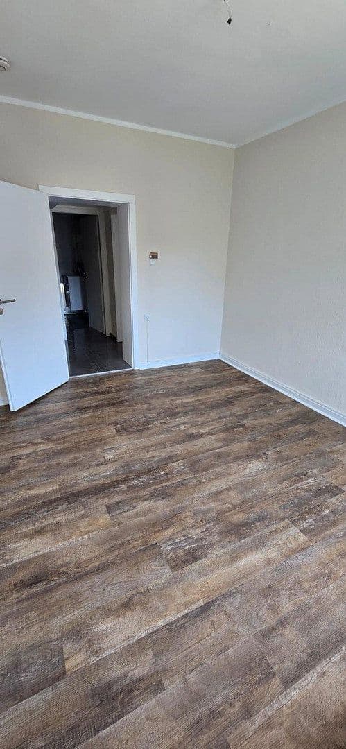 Pronájem bytu 3+1 65 m², Hobeisenstr., Essen, Severní Porýní-Vestfálsko Pronájem bytu 3+1 65 m², Hobeisenstr., Essen, Severní Porýní-Vestfálsko