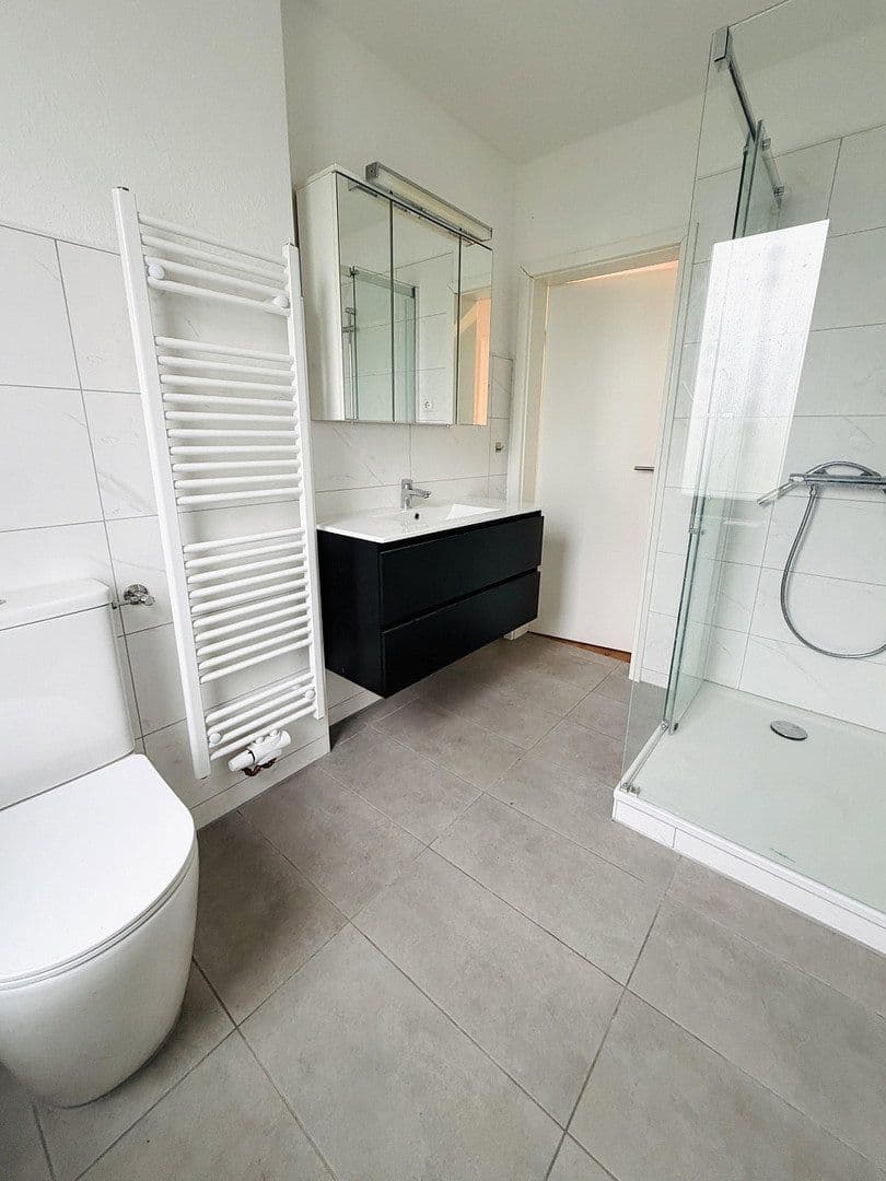 Pronájem domu 180 m², pozemek 800 m², Stadthagen, Dolní Sasko Pronájem domu 180 m², pozemek 800 m², Stadthagen, Dolní Sasko