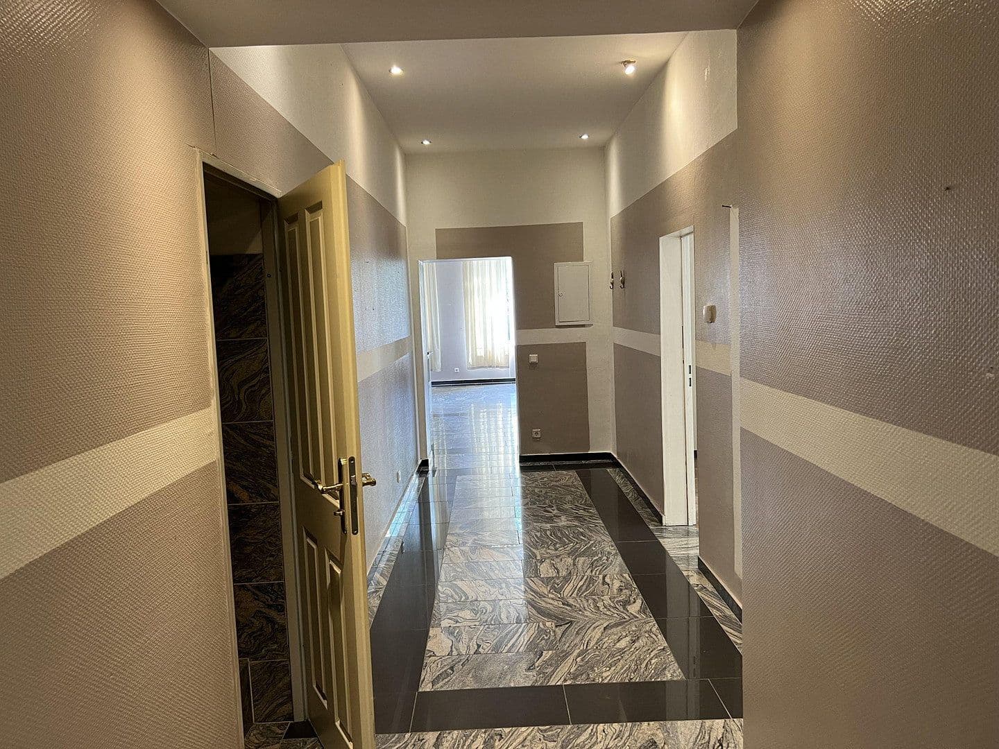Pronájem bytu 3+1 160 m², Viktor-Reuter-Str. 53, Herne, Severní Porýní-Vestfálsko Pronájem bytu 3+1 160 m², Viktor-Reuter-Str. 53, Herne, Severní Porýní-Vestfálsko