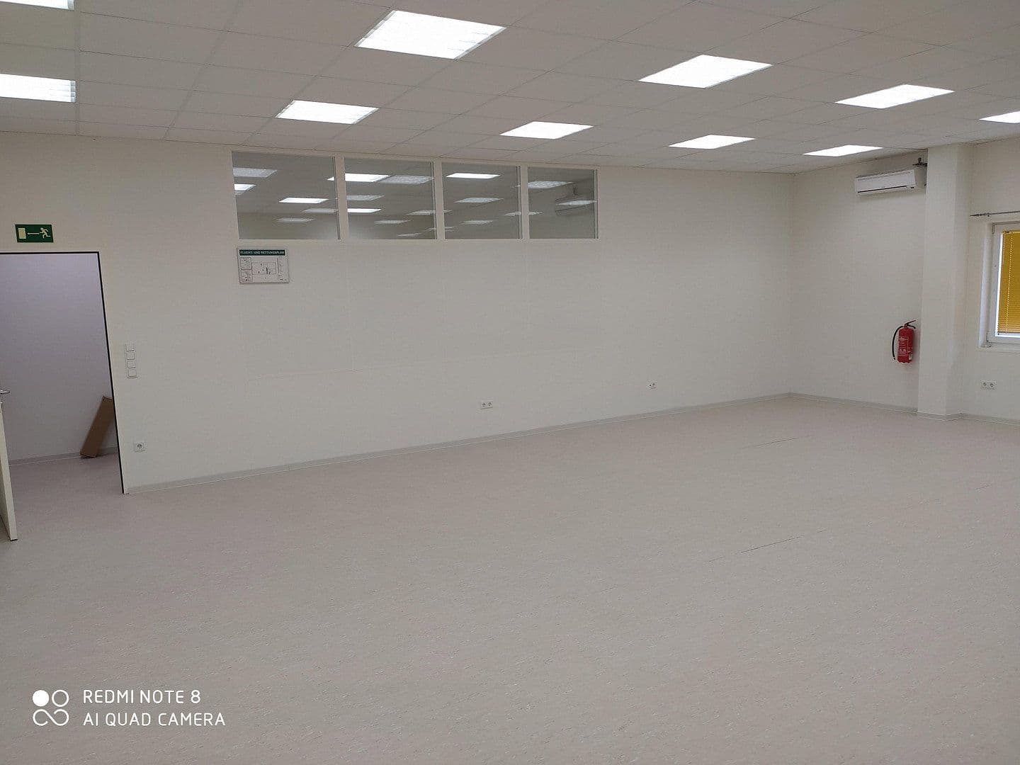 Prodej kanceláře 605 m², Lich, Hessen Prodej kanceláře 605 m², Lich, Hessen