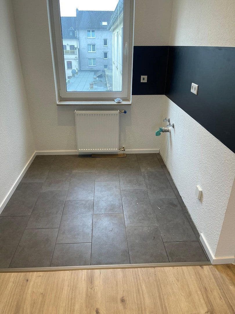 Pronájem bytu 2+1 40 m², Vereinstr. 100, Krefeld, Severní Porýní-Vestfálsko Pronájem bytu 2+1 40 m², Vereinstr. 100, Krefeld, Severní Porýní-Vestfálsko