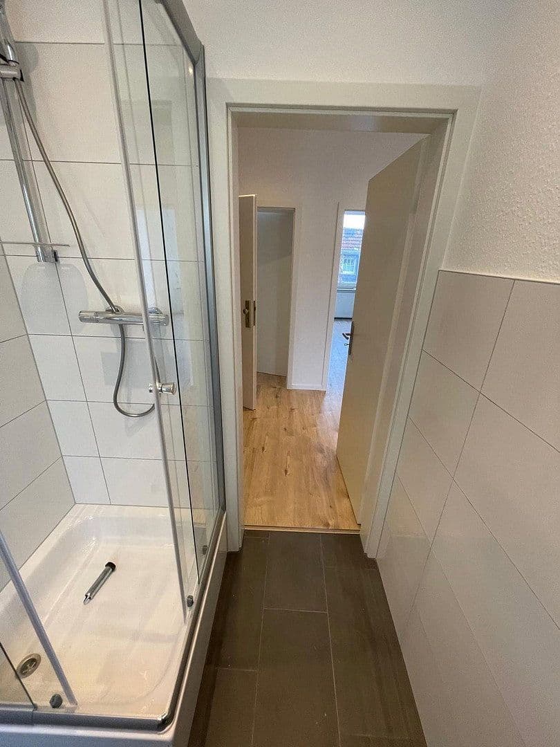 Pronájem bytu 2+1 40 m², Vereinstr. 100, Krefeld, Severní Porýní-Vestfálsko Pronájem bytu 2+1 40 m², Vereinstr. 100, Krefeld, Severní Porýní-Vestfálsko