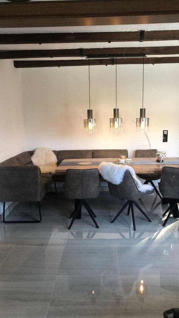 Prodej domu 216 m², pozemek 745 m², Werdohl, Severní Porýní-Vestfálsko Prodej domu 216 m², pozemek 745 m², Werdohl, Severní Porýní-Vestfálsko
