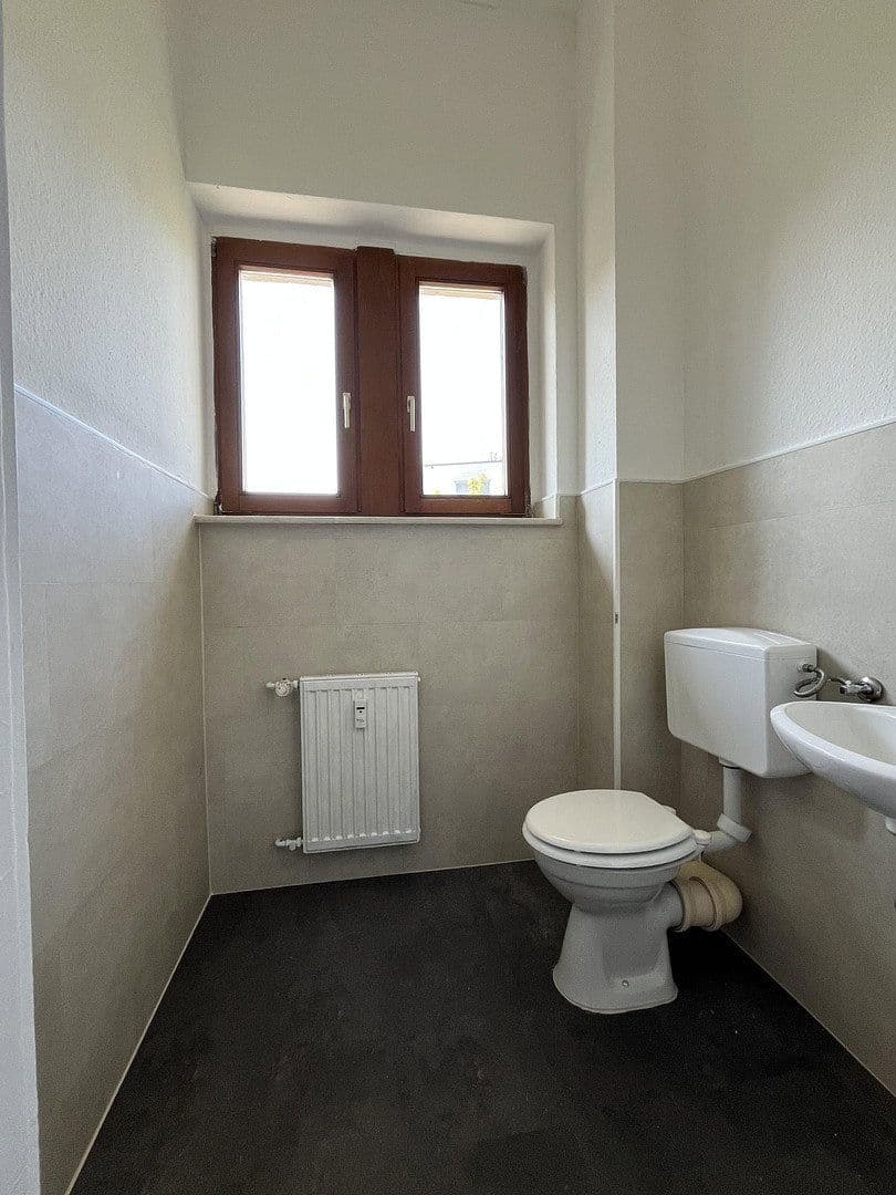 Pronájem bytu 3+1 85 m², Thomas-Mann-Straße 13, Cvikov, Sasko Pronájem bytu 3+1 85 m², Thomas-Mann-Straße 13, Cvikov, Sasko
