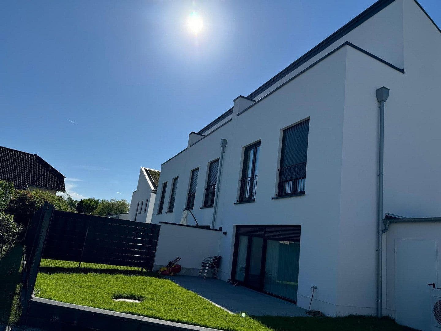 Prodej domu 153 m², pozemek 210 m², Sankt Augustin, Severní Porýní-Vestfálsko Prodej domu 153 m², pozemek 210 m², Sankt Augustin, Severní Porýní-Vestfálsko