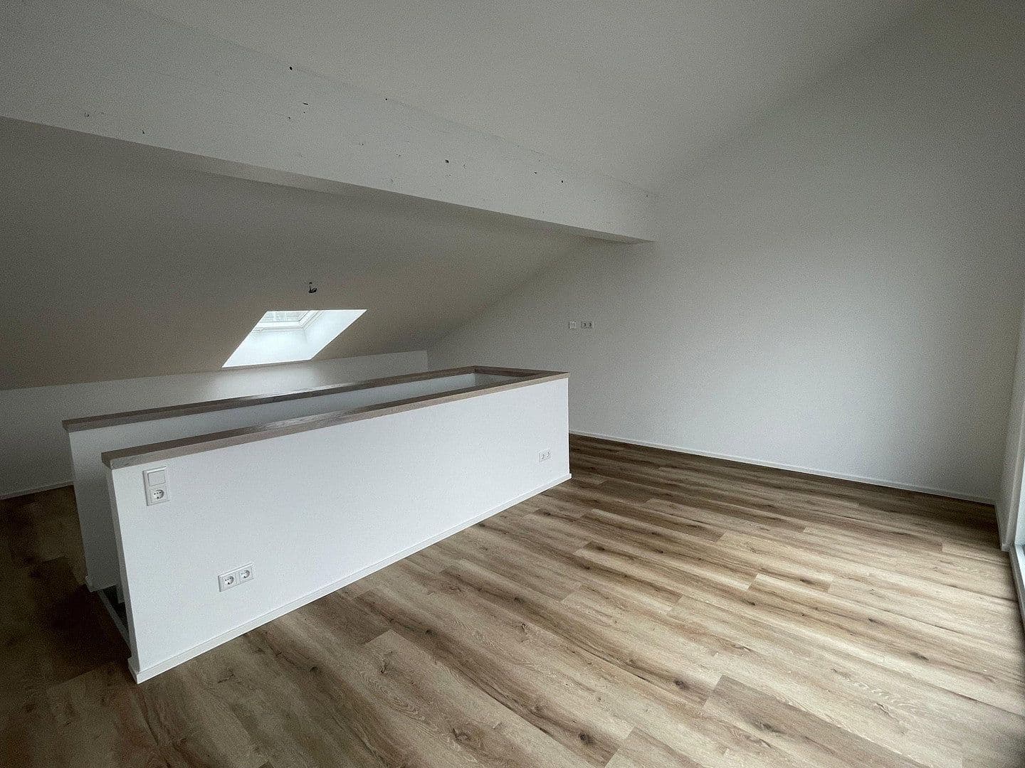 Prodej domu 153 m², pozemek 210 m², Sankt Augustin, Severní Porýní-Vestfálsko Prodej domu 153 m², pozemek 210 m², Sankt Augustin, Severní Porýní-Vestfálsko