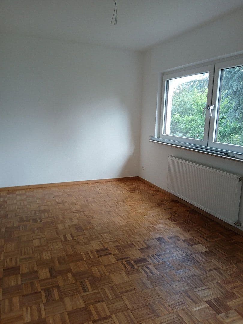 Pronájem bytu 3+1 91 m², Korntal-Münchingen, Bádensko-Württembersko Pronájem bytu 3+1 91 m², Korntal-Münchingen, Bádensko-Württembersko