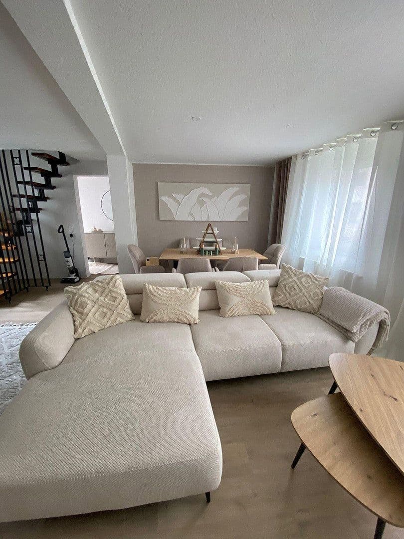 Prodej domu 105 m², pozemek 159 m², Nickelstr. 129, Eschweiler, Severní Porýní-Vestfálsko Prodej domu 105 m², pozemek 159 m², Nickelstr. 129, Eschweiler, Severní Porýní-Vestfálsko