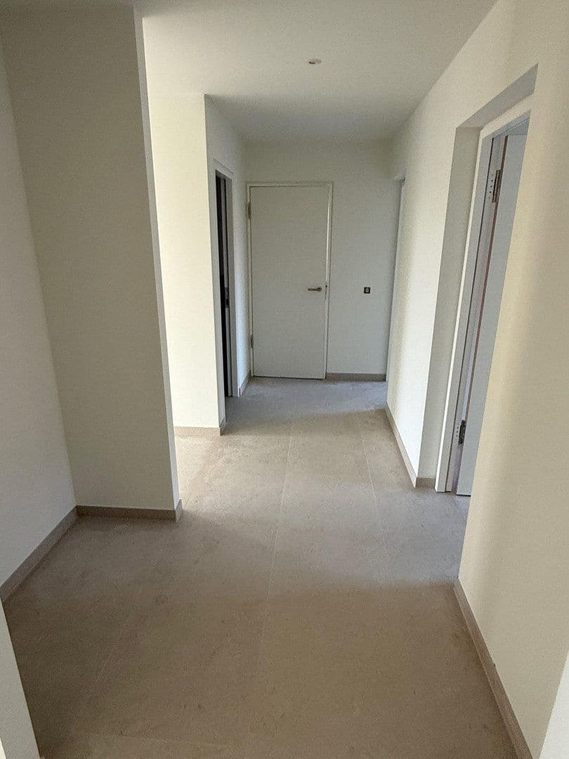 Pronájem bytu 3+1 95 m², Netanel-Weil-Str. 2/4, Karlsruhe, Bádensko-Württembersko Pronájem bytu 3+1 95 m², Netanel-Weil-Str. 2/4, Karlsruhe, Bádensko-Württembersko