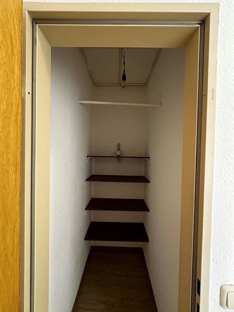 Pronájem bytu 2+1 60 m², Hellgasse 16, Alzey, Porýní-Falc Pronájem bytu 2+1 60 m², Hellgasse 16, Alzey, Porýní-Falc