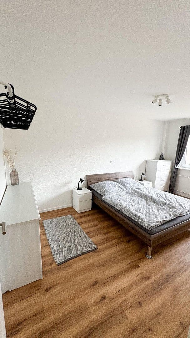 Prodej bytu 2+1 49 m², Thüringer Straße 43, Rüsselsheim am Main, Hessen Prodej bytu 2+1 49 m², Thüringer Straße 43, Rüsselsheim am Main, Hessen