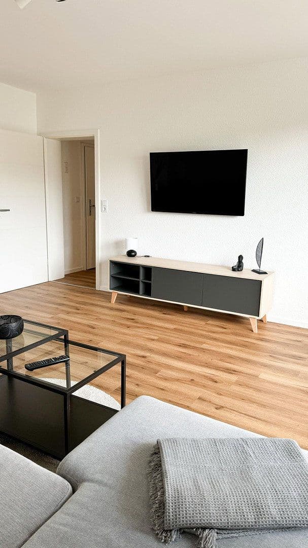 Prodej bytu 2+1 49 m², Thüringer Straße 43, Rüsselsheim am Main, Hessen Prodej bytu 2+1 49 m², Thüringer Straße 43, Rüsselsheim am Main, Hessen