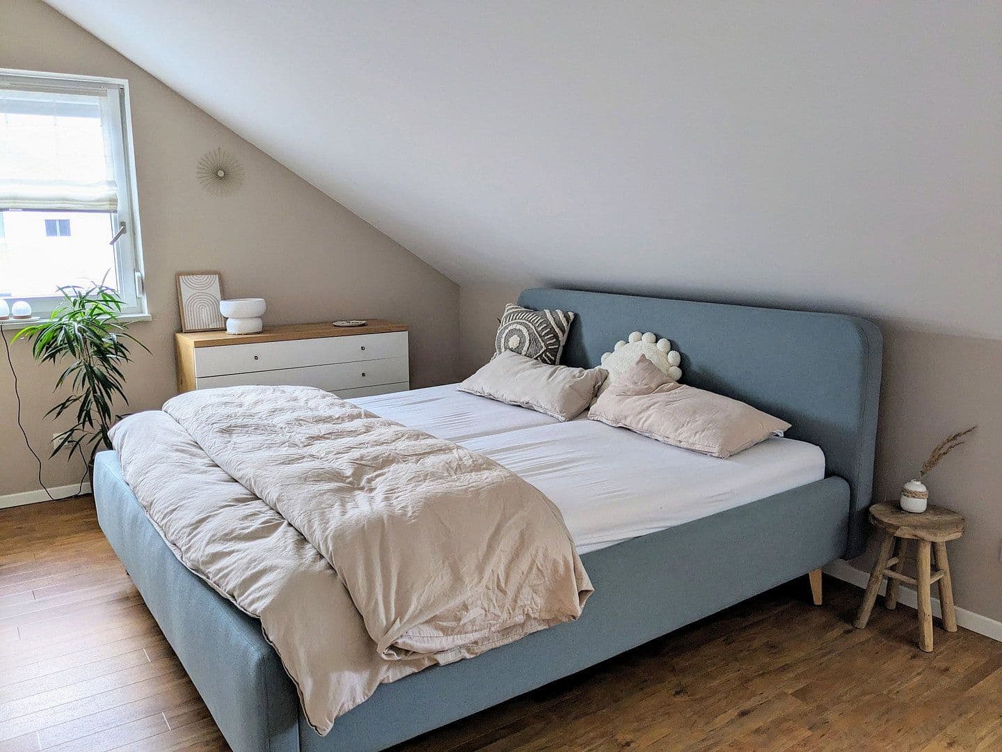 Pronájem bytu 3+1 89 m², Bgm.-Kamhuber-Straße, Heldenstein, Bavorsko Pronájem bytu 3+1 89 m², Bgm.-Kamhuber-Straße, Heldenstein, Bavorsko