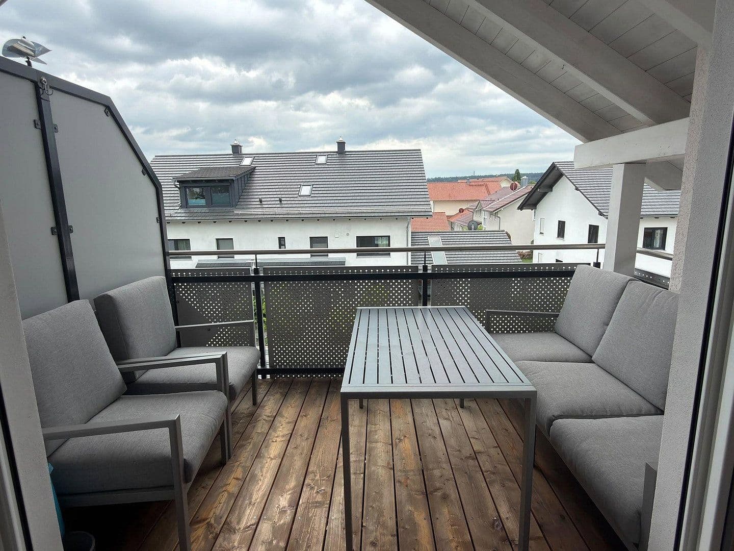 Pronájem bytu 3+1 89 m², Bgm.-Kamhuber-Straße, Heldenstein, Bavorsko Pronájem bytu 3+1 89 m², Bgm.-Kamhuber-Straße, Heldenstein, Bavorsko