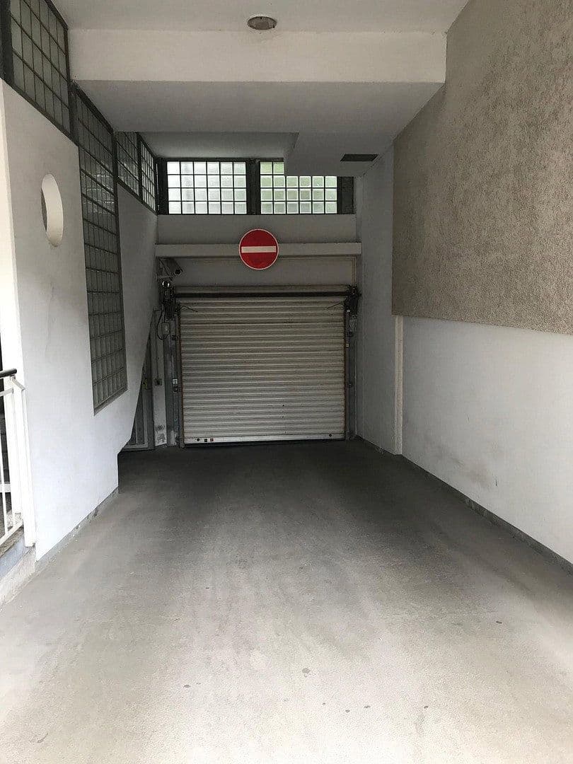 Pronájem garáže, Kleine Alexanderstraße 9, Berlin, Berlín Pronájem garáže, Kleine Alexanderstraße 9, Berlin, Berlín