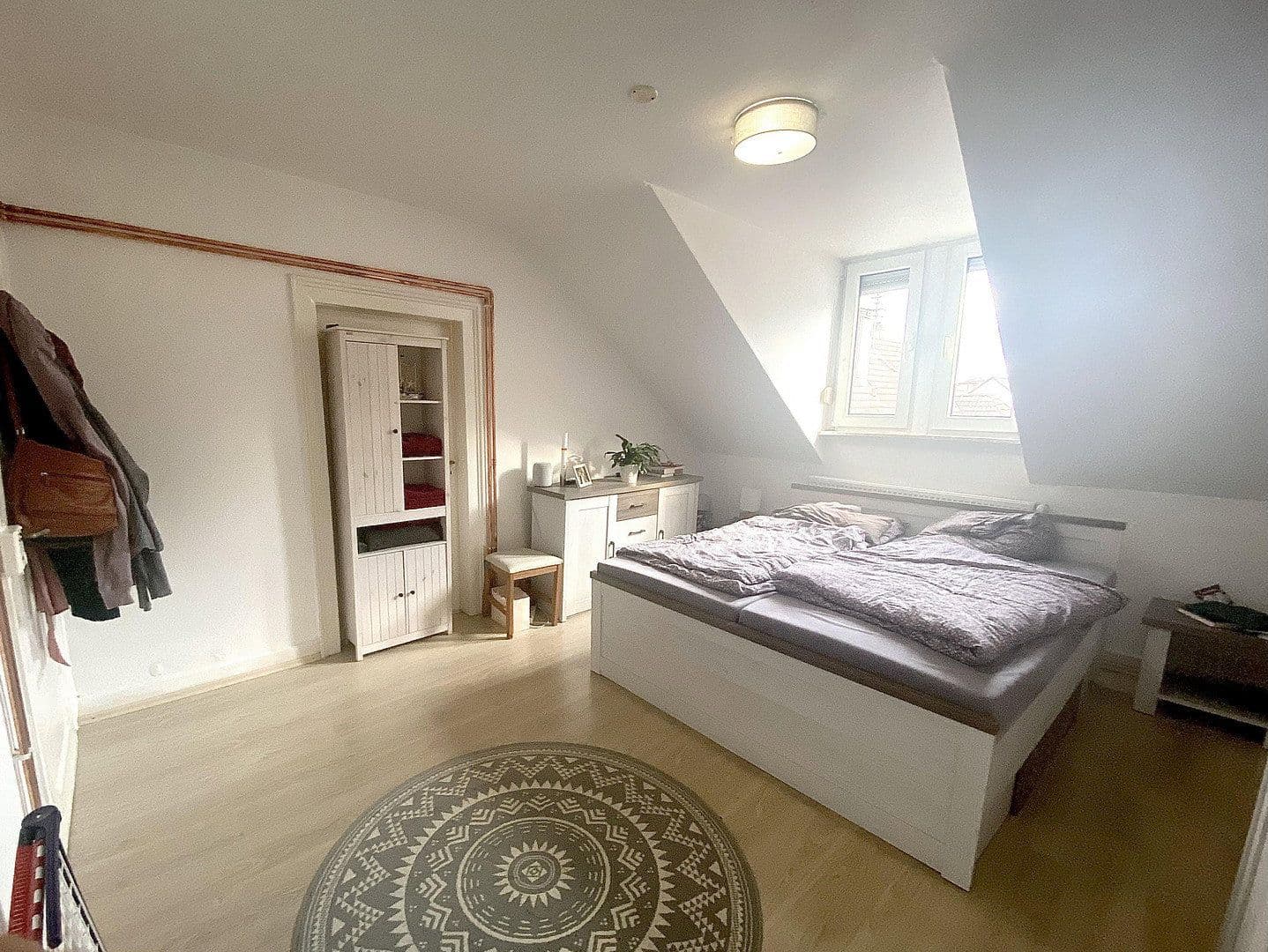 Pronájem bytu 3+1 78 m², Mörscher - Str. 8, Karlsruhe, Bádensko-Württembersko Pronájem bytu 3+1 78 m², Mörscher - Str. 8, Karlsruhe, Bádensko-Württembersko