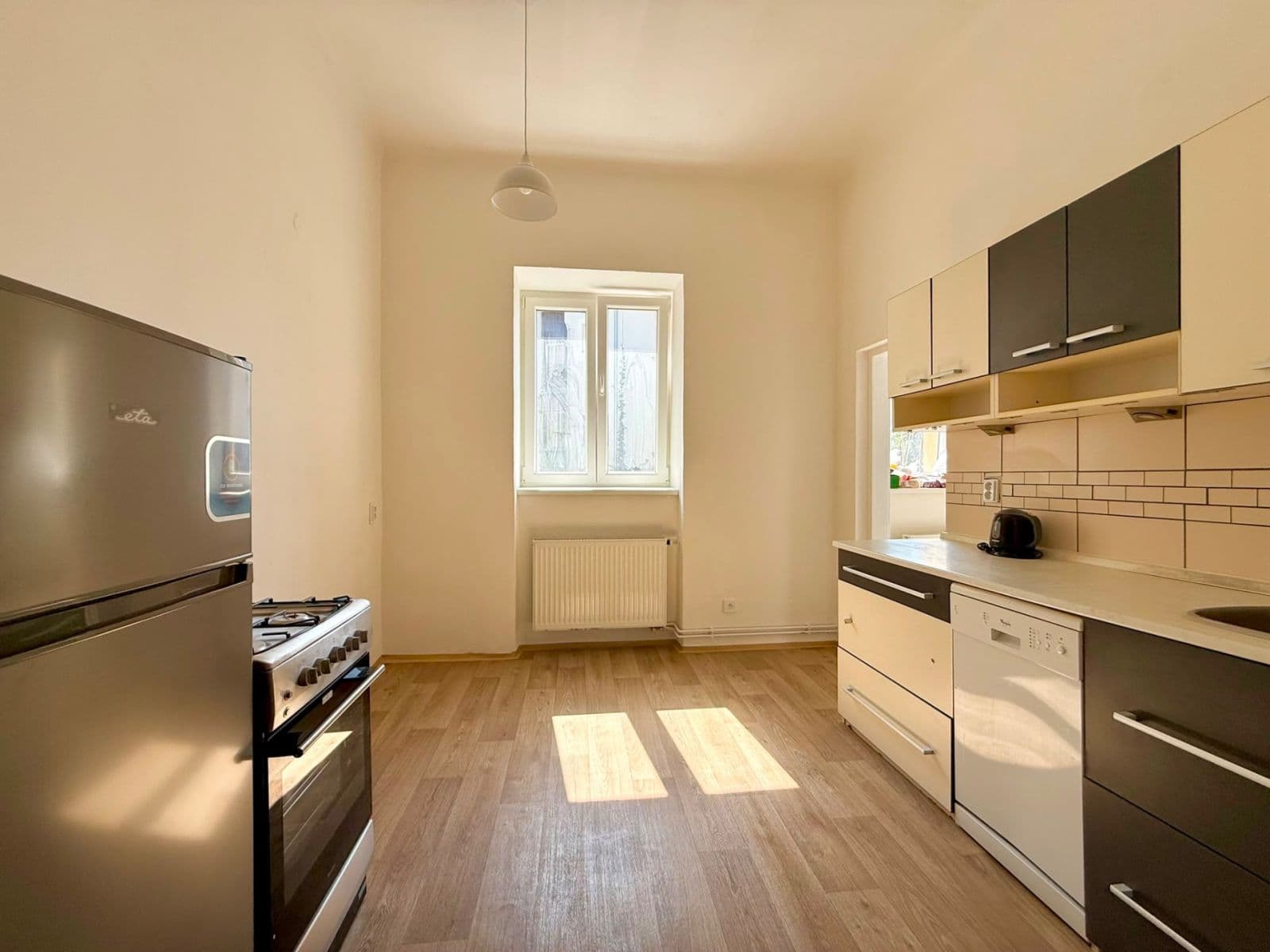 Pronájem bytu 4+1 25 m², Komenského, Červenka, Olomoucký kraj Pronájem bytu 4+1 25 m², Komenského, Červenka, Olomoucký kraj