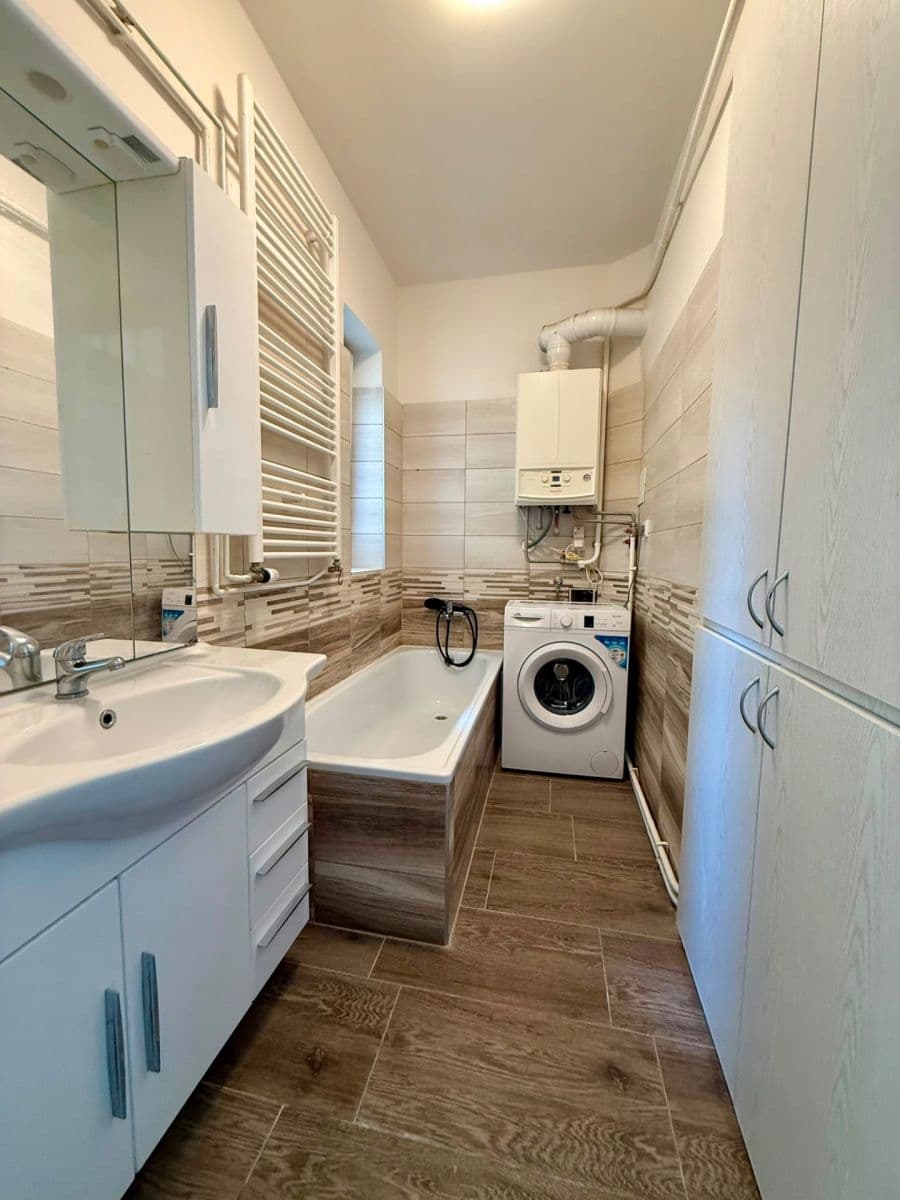 Pronájem bytu 4+1 25 m², Komenského, Červenka, Olomoucký kraj Pronájem bytu 4+1 25 m², Komenského, Červenka, Olomoucký kraj