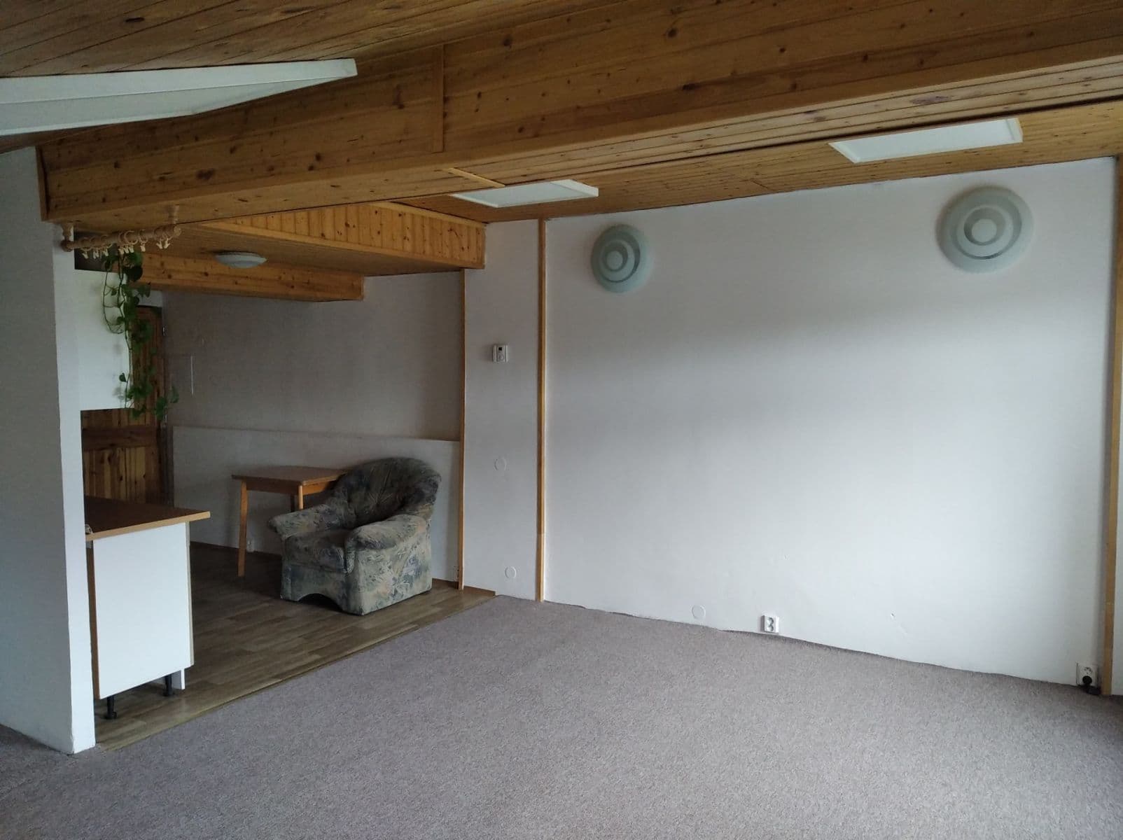 Pronájem bytu 1+kk 40 m², Lázeňská, Liberec, Liberecký kraj Pronájem bytu 1+kk 40 m², Lázeňská, Liberec, Liberecký kraj