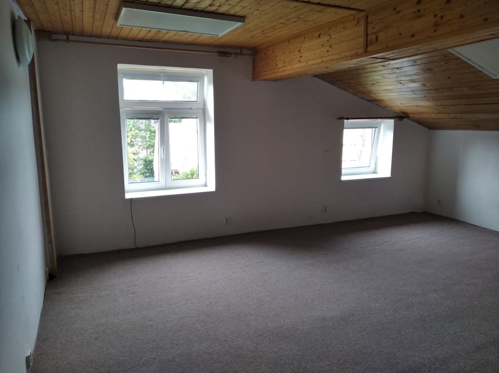 Pronájem bytu 1+kk 40 m², Lázeňská, Liberec, Liberecký kraj Pronájem bytu 1+kk 40 m², Lázeňská, Liberec, Liberecký kraj