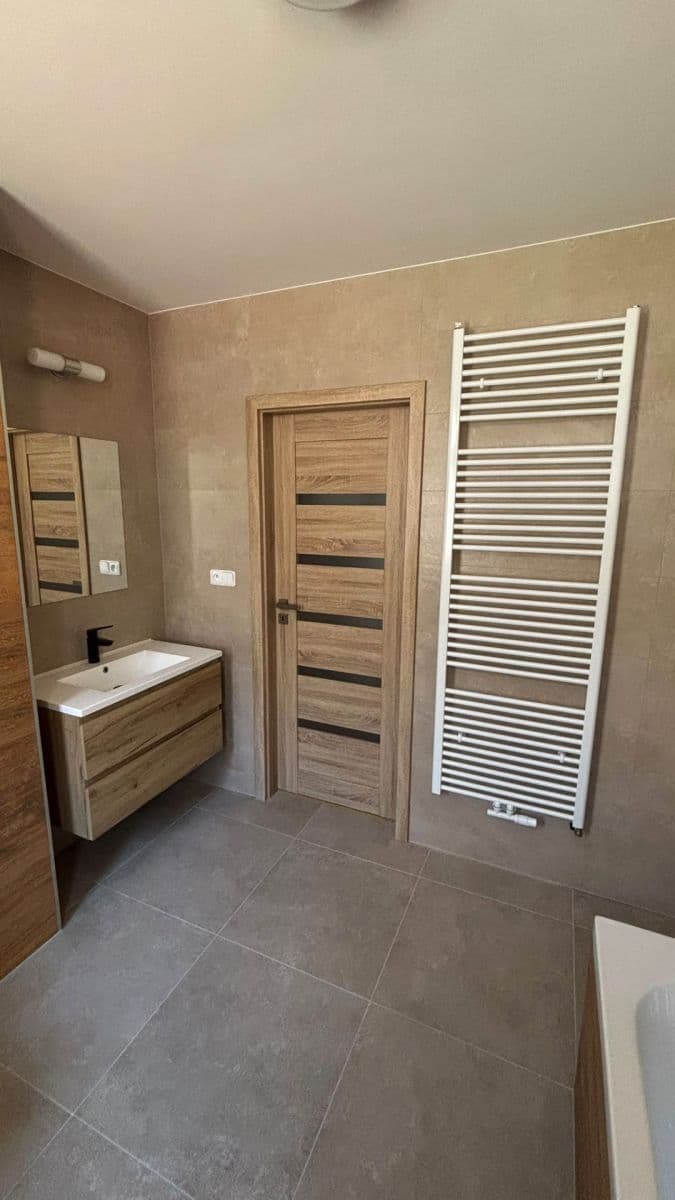 Pronájem bytu 2+kk 60 m², Křižíkova, Litoměřice, Ústecký kraj Pronájem bytu 2+kk 60 m², Křižíkova, Litoměřice, Ústecký kraj