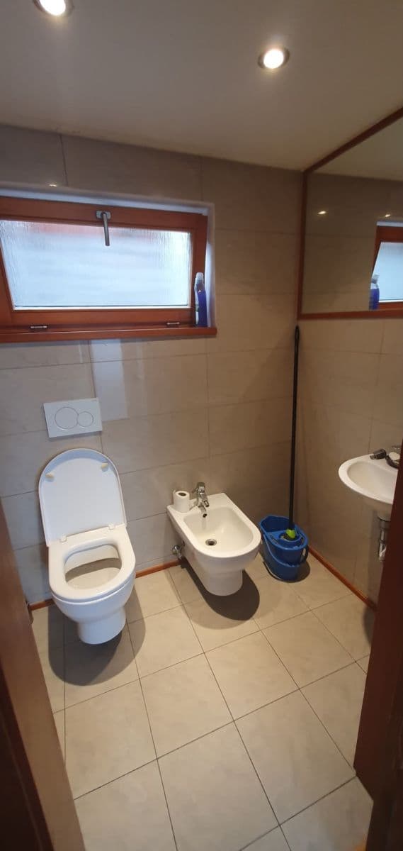 Pronájem bytu 3+kk 118 m², Mělnická, Praha, Praha Pronájem bytu 3+kk 118 m², Mělnická, Praha, Praha
