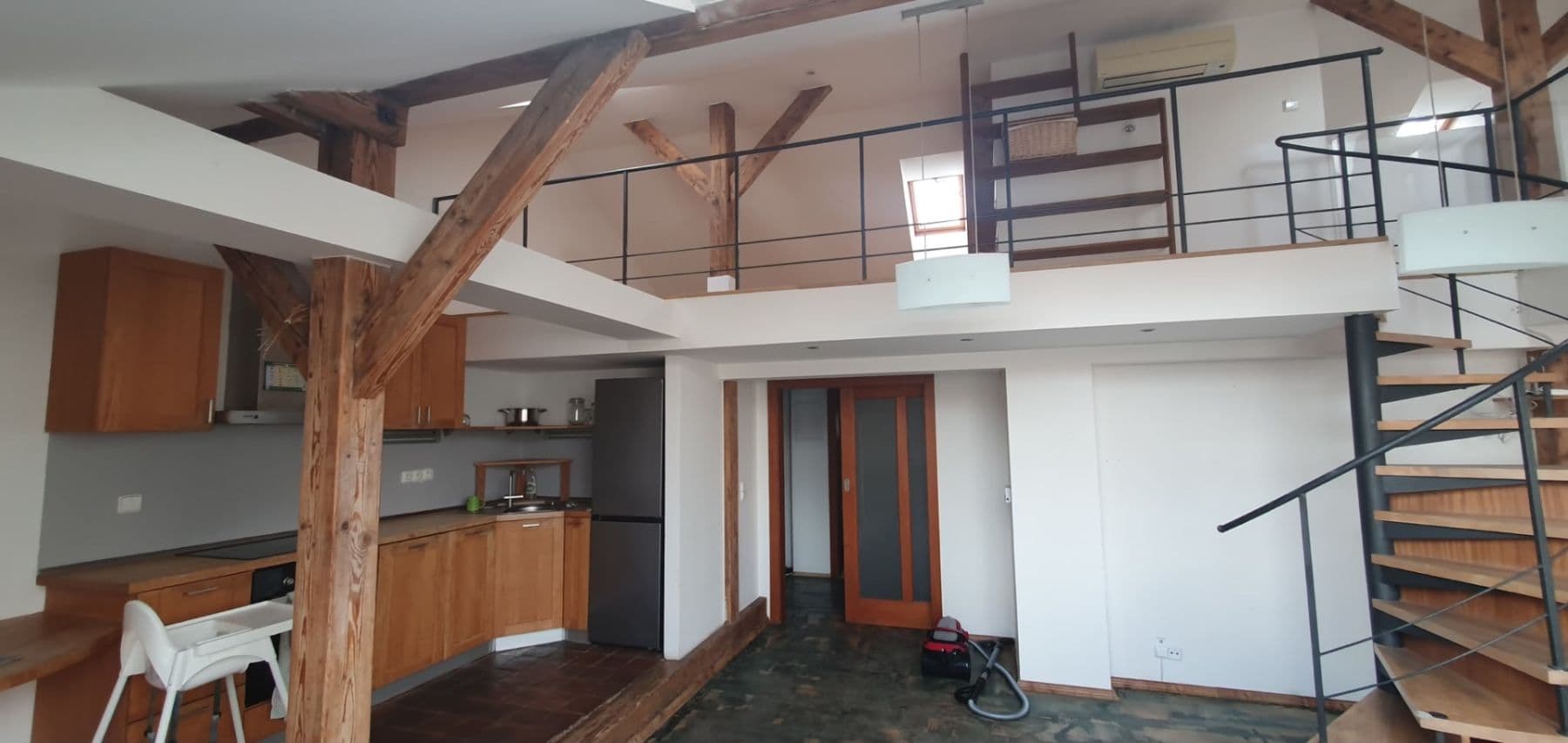 Pronájem bytu 3+kk 118 m², Mělnická, Praha, Praha Pronájem bytu 3+kk 118 m², Mělnická, Praha, Praha
