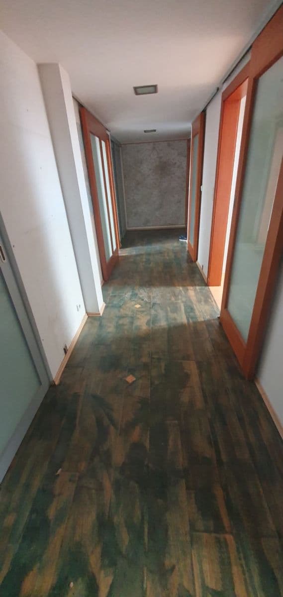 Pronájem bytu 3+kk 118 m², Mělnická, Praha, Praha Pronájem bytu 3+kk 118 m², Mělnická, Praha, Praha