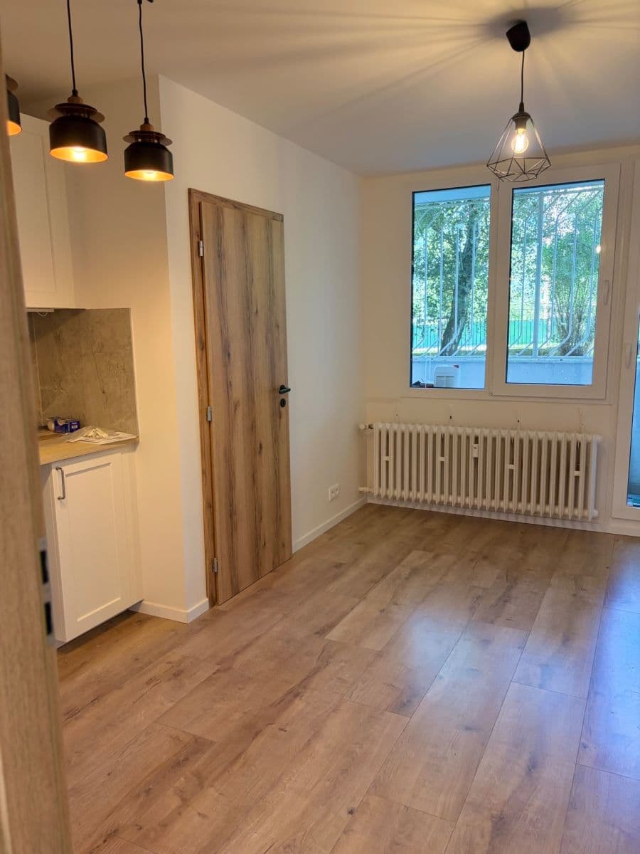 Prodej bytu 2+kk 40 m², Štúrova, Praha, Praha Prodej bytu 2+kk 40 m², Štúrova, Praha, Praha