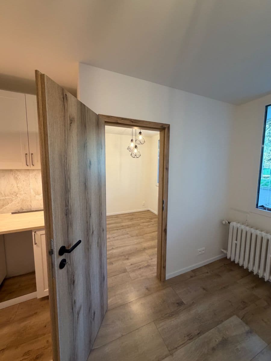 Prodej bytu 2+kk 40 m², Štúrova, Praha, Praha Prodej bytu 2+kk 40 m², Štúrova, Praha, Praha