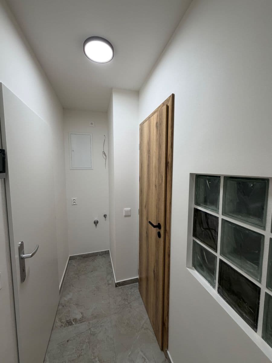 Prodej bytu 2+kk 40 m², Štúrova, Praha, Praha Prodej bytu 2+kk 40 m², Štúrova, Praha, Praha