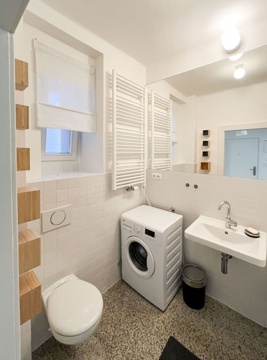 Pronájem bytu 1+1 38 m², Na Malovance, Praha, Praha Pronájem bytu 1+1 38 m², Na Malovance, Praha, Praha