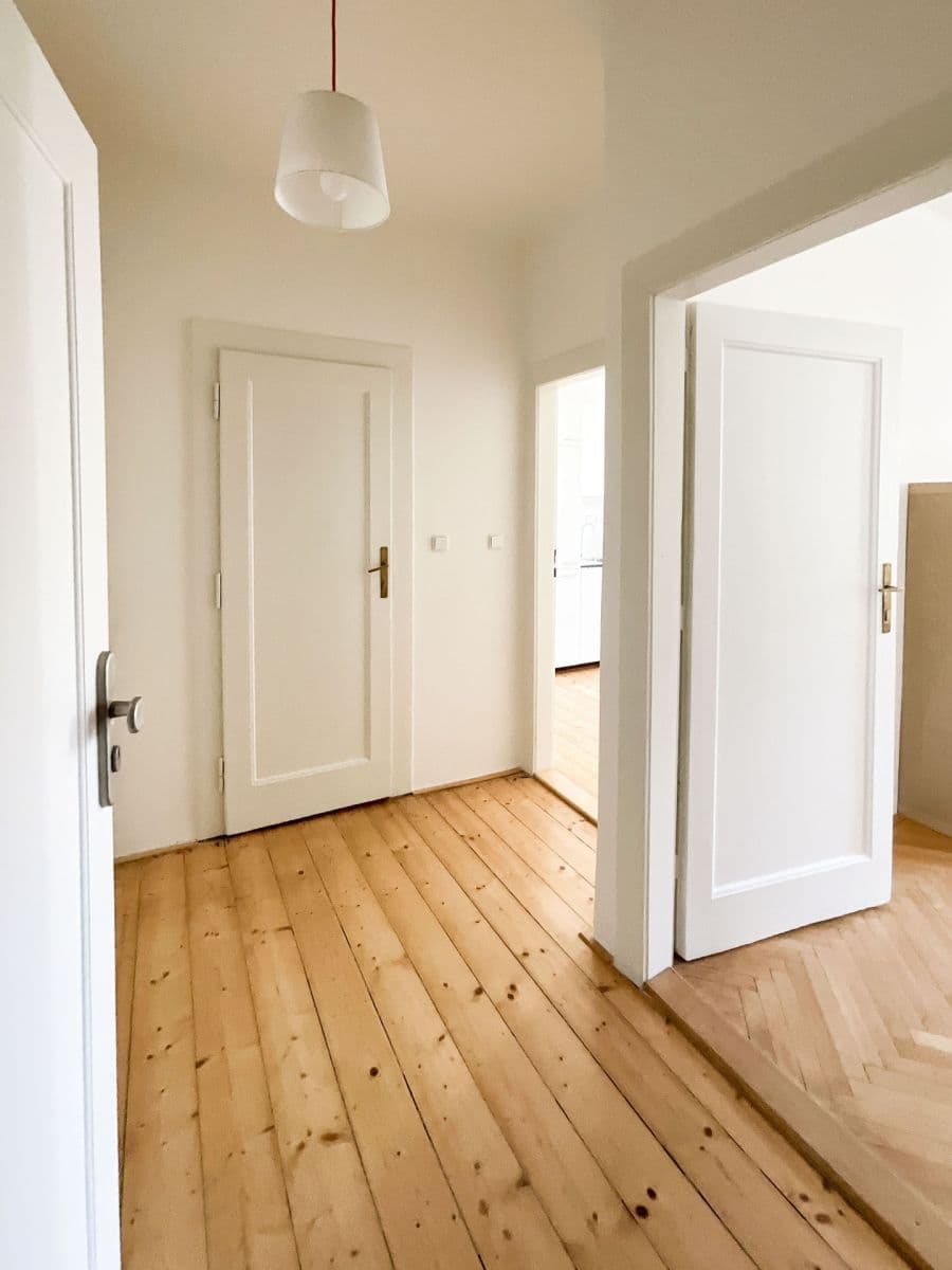 Pronájem bytu 1+1 38 m², Na Malovance, Praha, Praha Pronájem bytu 1+1 38 m², Na Malovance, Praha, Praha