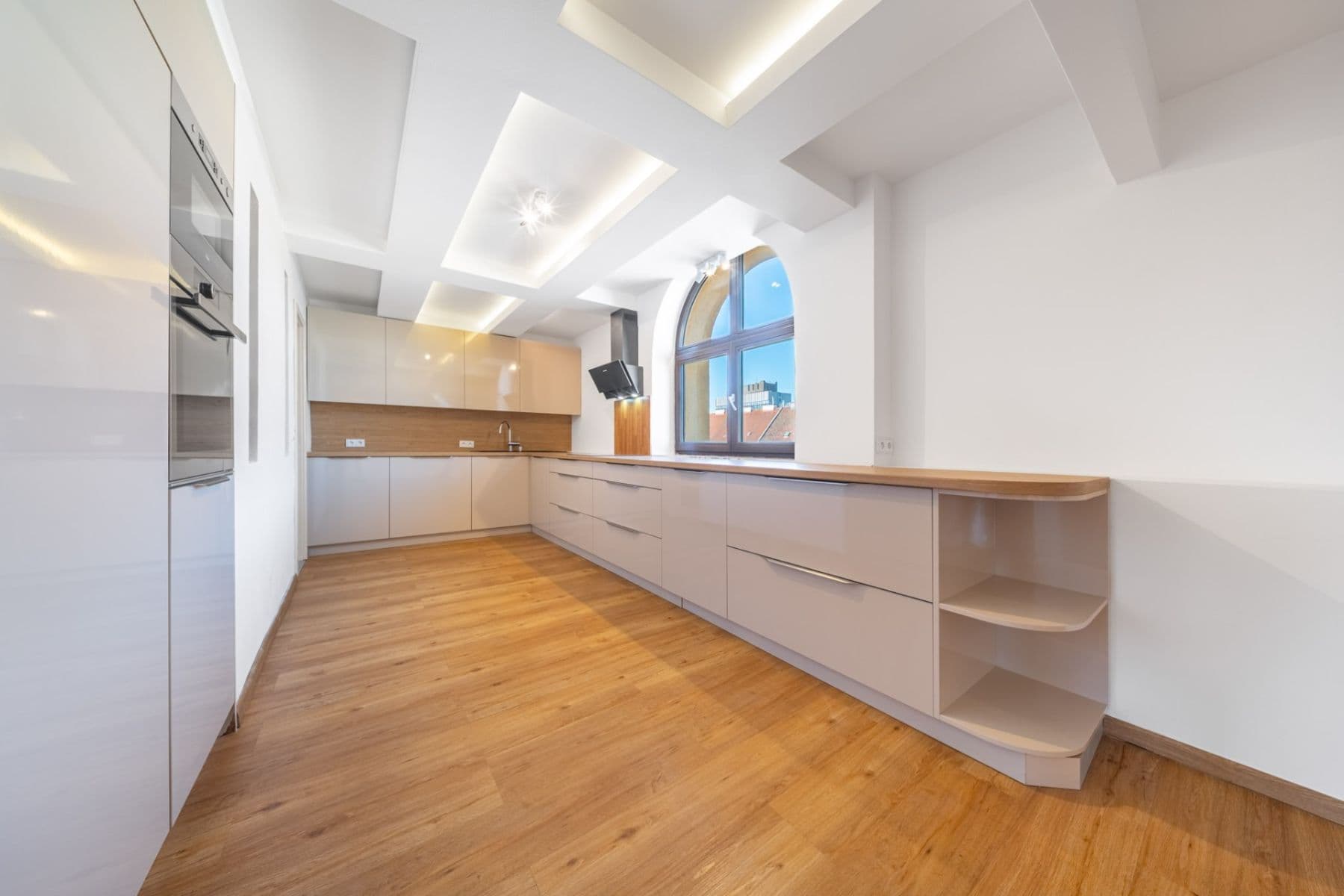 Pronájem bytu 3+kk 144 m², 5. května, Praha, Praha Pronájem bytu 3+kk 144 m², 5. května, Praha, Praha