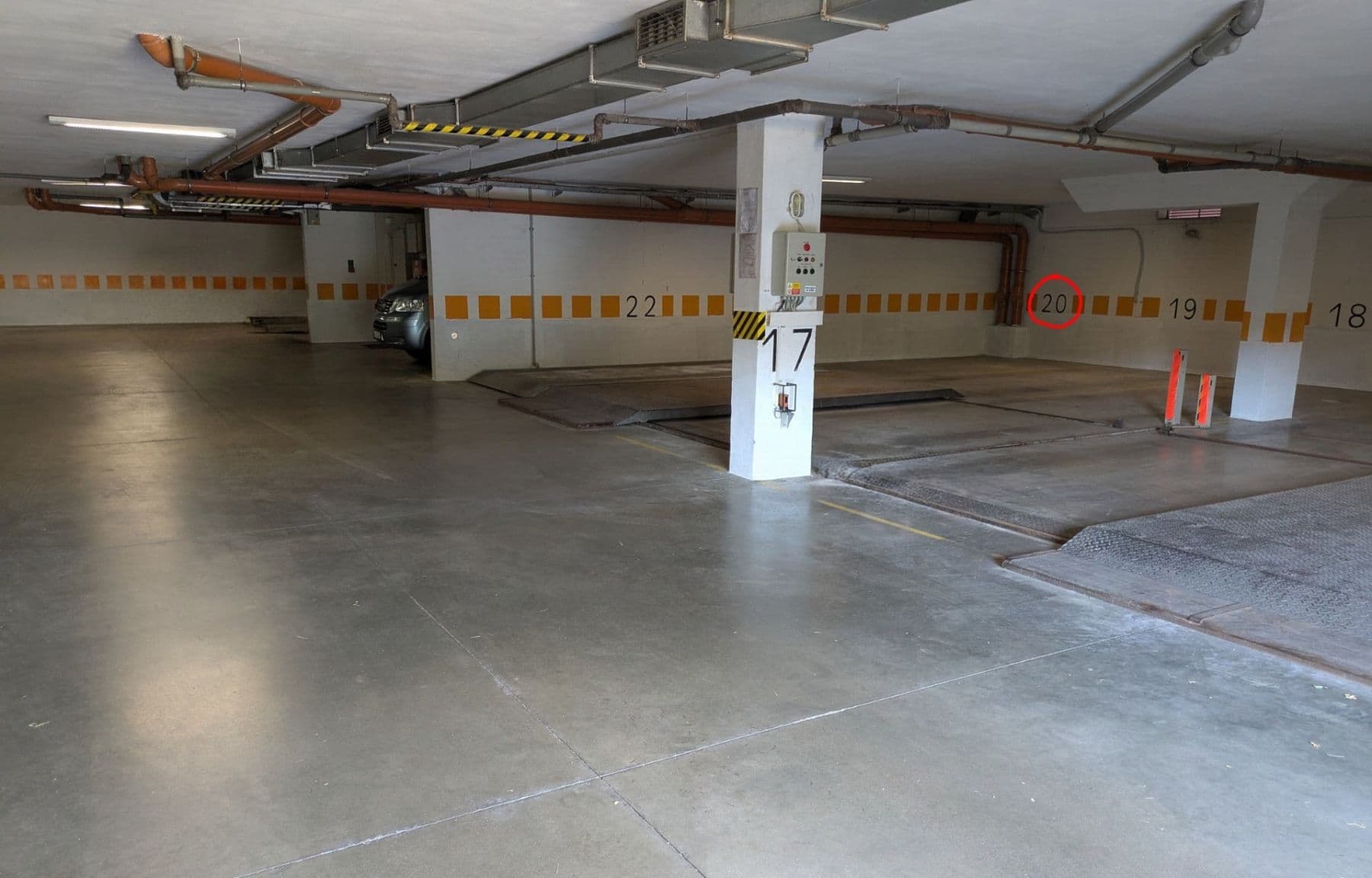 Pronájem garáže 10 m², Bochovská, Praha, Praha Pronájem garáže 10 m², Bochovská, Praha, Praha