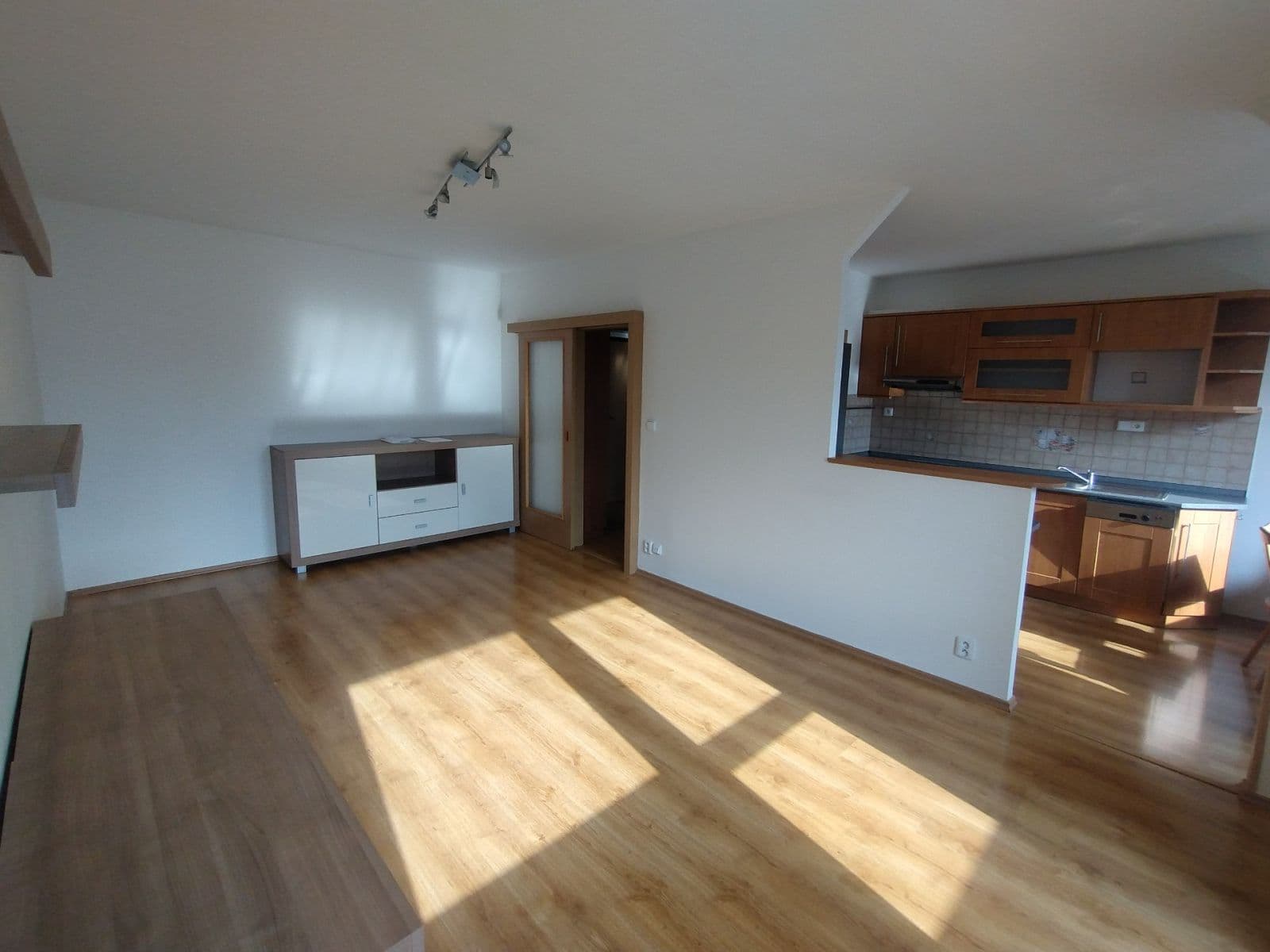 Pronájem bytu 2+1 55 m², Novomeského, Praha, Praha Pronájem bytu 2+1 55 m², Novomeského, Praha, Praha