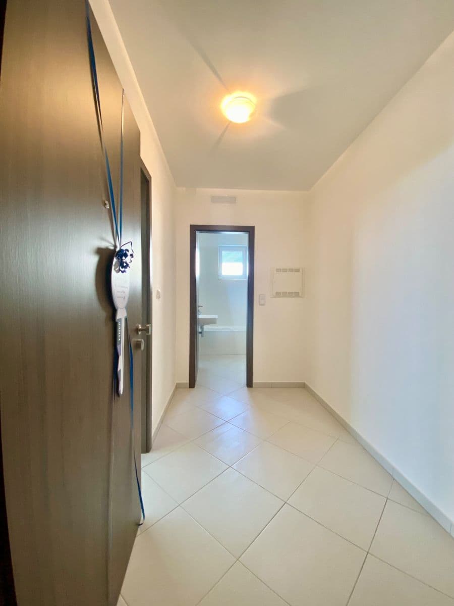 Pronájem bytu 1+kk 34 m², Stočesova, Praha, Praha Pronájem bytu 1+kk 34 m², Stočesova, Praha, Praha