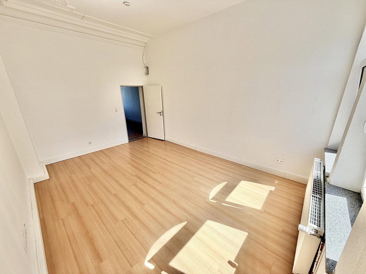 Pronájem bytu 3+1 80 m², Eisenbahnstr. 22, Eschweiler, Severní Porýní-Vestfálsko Pronájem bytu 3+1 80 m², Eisenbahnstr. 22, Eschweiler, Severní Porýní-Vestfálsko