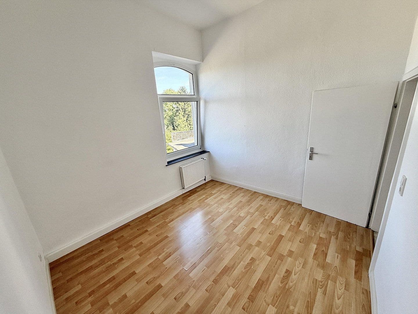 Pronájem bytu 3+1 80 m², Eisenbahnstr. 22, Eschweiler, Severní Porýní-Vestfálsko Pronájem bytu 3+1 80 m², Eisenbahnstr. 22, Eschweiler, Severní Porýní-Vestfálsko