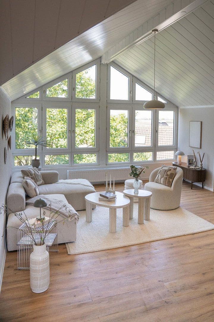 Prodej bytu 2+kk 76 m², Mülhein an der Ruhr, Severní Porýní-Vestfálsko Prodej bytu 2+kk 76 m², Mülhein an der Ruhr, Severní Porýní-Vestfálsko