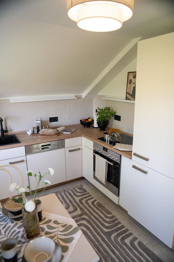 Prodej bytu 2+kk 76 m², Mülhein an der Ruhr, Severní Porýní-Vestfálsko Prodej bytu 2+kk 76 m², Mülhein an der Ruhr, Severní Porýní-Vestfálsko