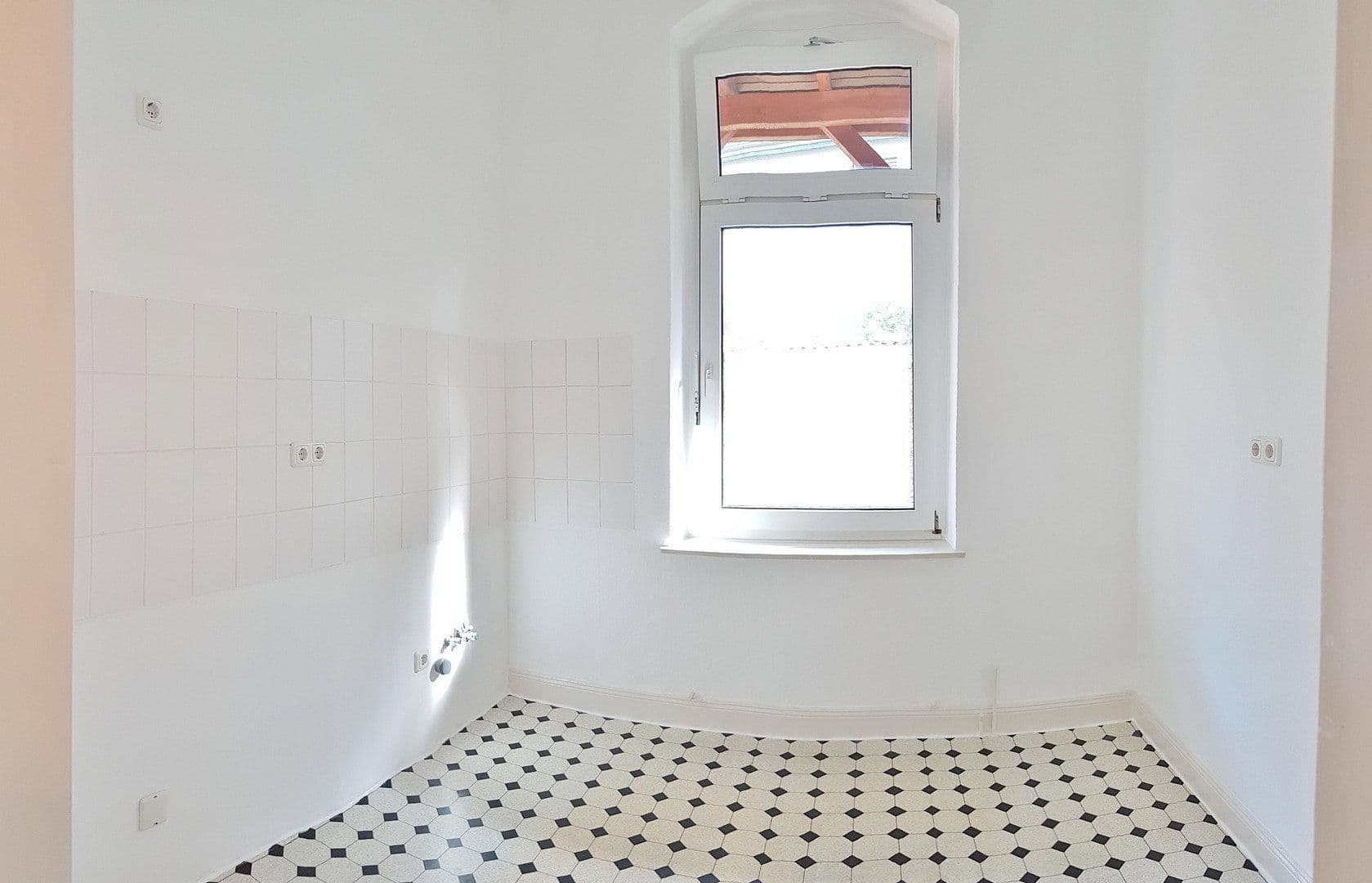 Pronájem bytu 3+1 90 m², Hildesheim, Dolní Sasko Pronájem bytu 3+1 90 m², Hildesheim, Dolní Sasko