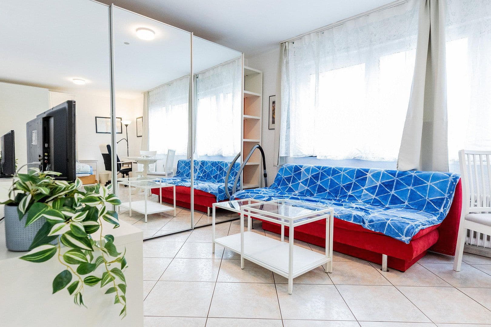 Pronájem bytu 1+1 30 m², Brückenstraße 17, Frankfurt, Hessen Pronájem bytu 1+1 30 m², Brückenstraße 17, Frankfurt, Hessen