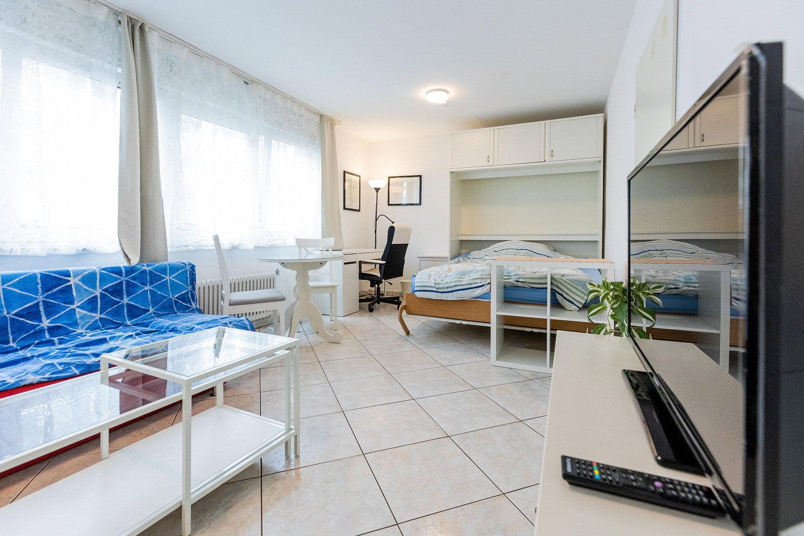 Pronájem bytu 1+1 30 m², Brückenstraße 17, Frankfurt, Hessen Pronájem bytu 1+1 30 m², Brückenstraße 17, Frankfurt, Hessen