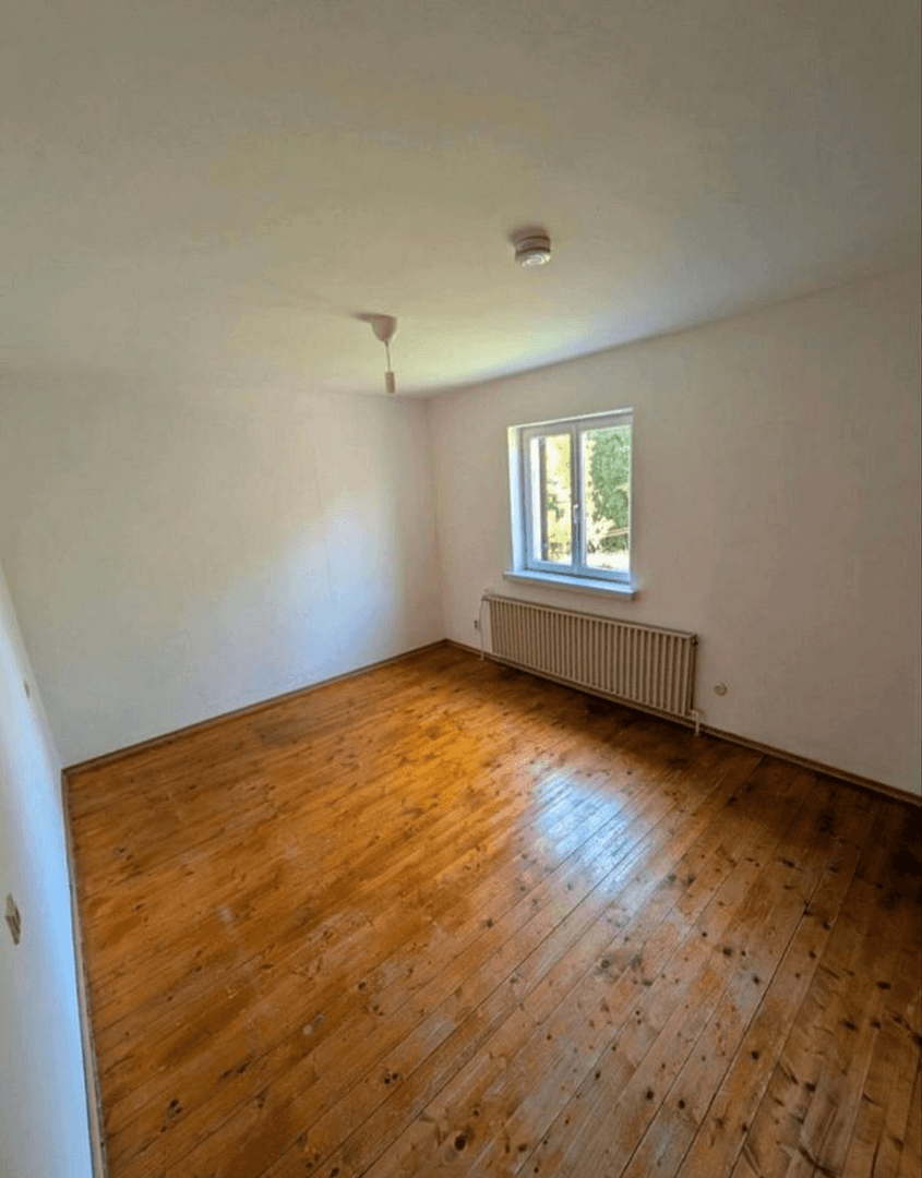 Prodej domu 135 m², pozemek 1.000 m², Fichtenweg 17, Oberschweinbach, Bavorsko Prodej domu 135 m², pozemek 1.000 m², Fichtenweg 17, Oberschweinbach, Bavorsko