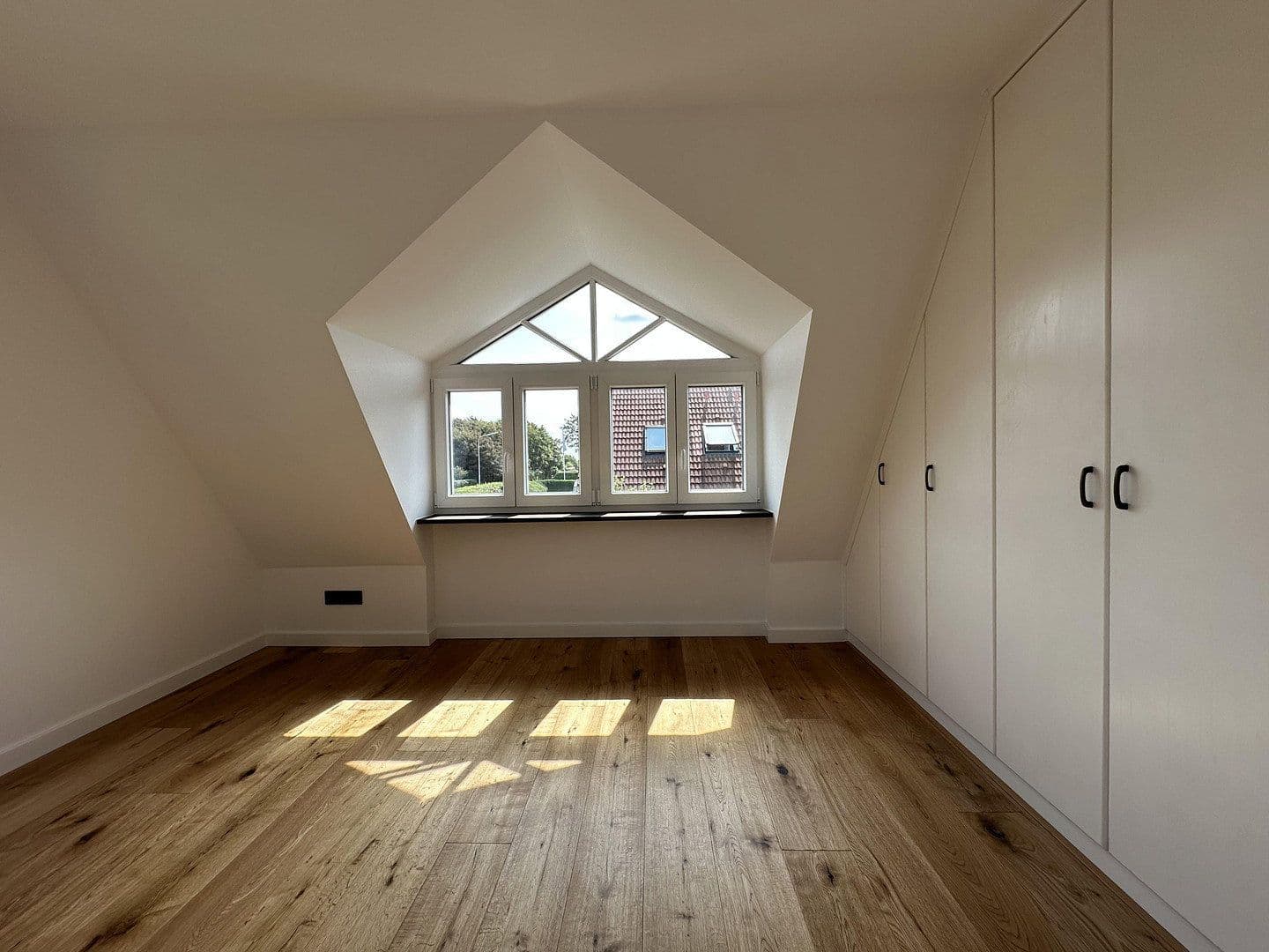 Prodej domu 121 m², pozemek 356 m², Sylt, Šlesvicko-Holštýnsko Prodej domu 121 m², pozemek 356 m², Sylt, Šlesvicko-Holštýnsko