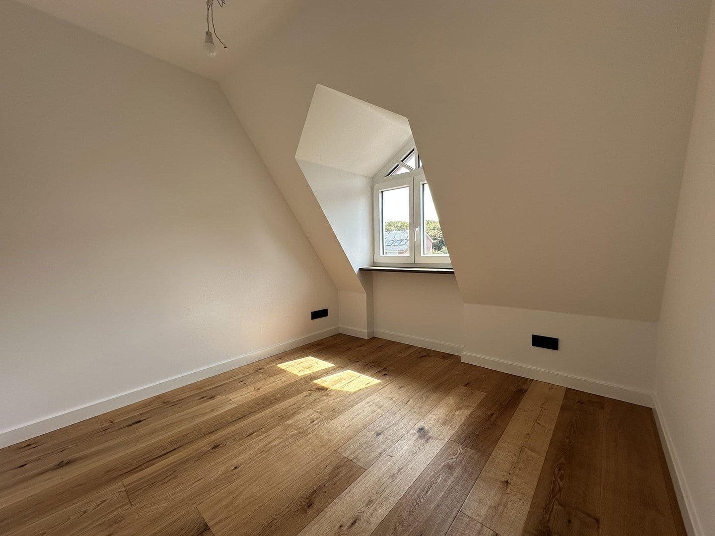 Prodej domu 121 m², pozemek 356 m², Sylt, Šlesvicko-Holštýnsko Prodej domu 121 m², pozemek 356 m², Sylt, Šlesvicko-Holštýnsko
