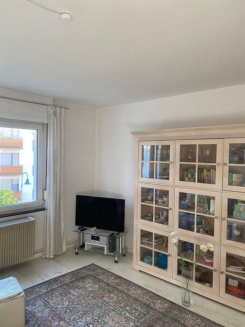 Pronájem bytu 4+1 102 m², Mathildenstraße 11, Darmstadt, Hessen Pronájem bytu 4+1 102 m², Mathildenstraße 11, Darmstadt, Hessen